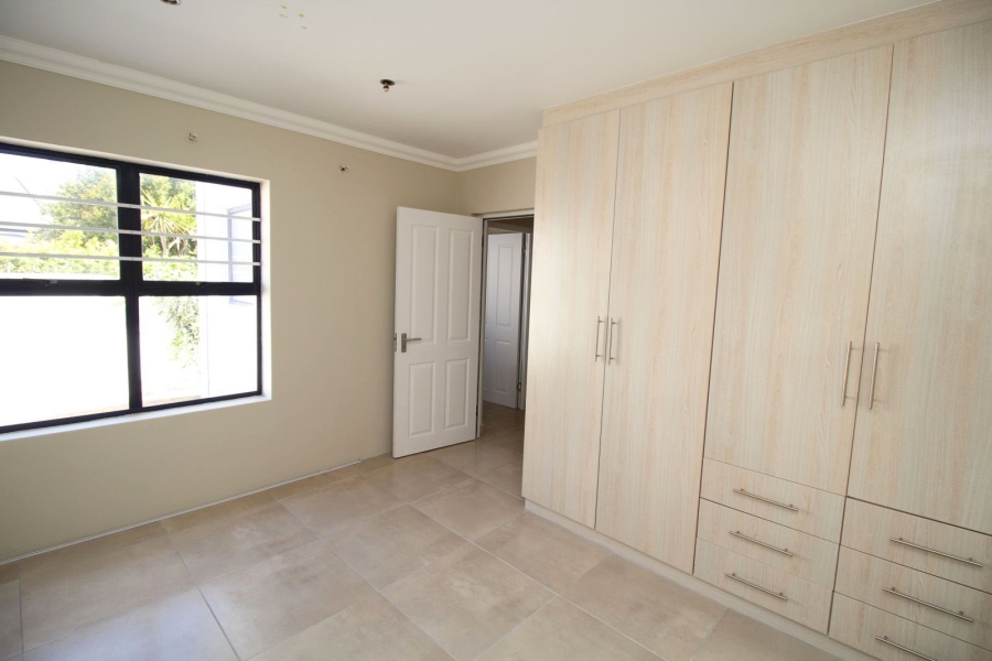 3 Bedroom Property for Sale in Blue Lagoon Western Cape